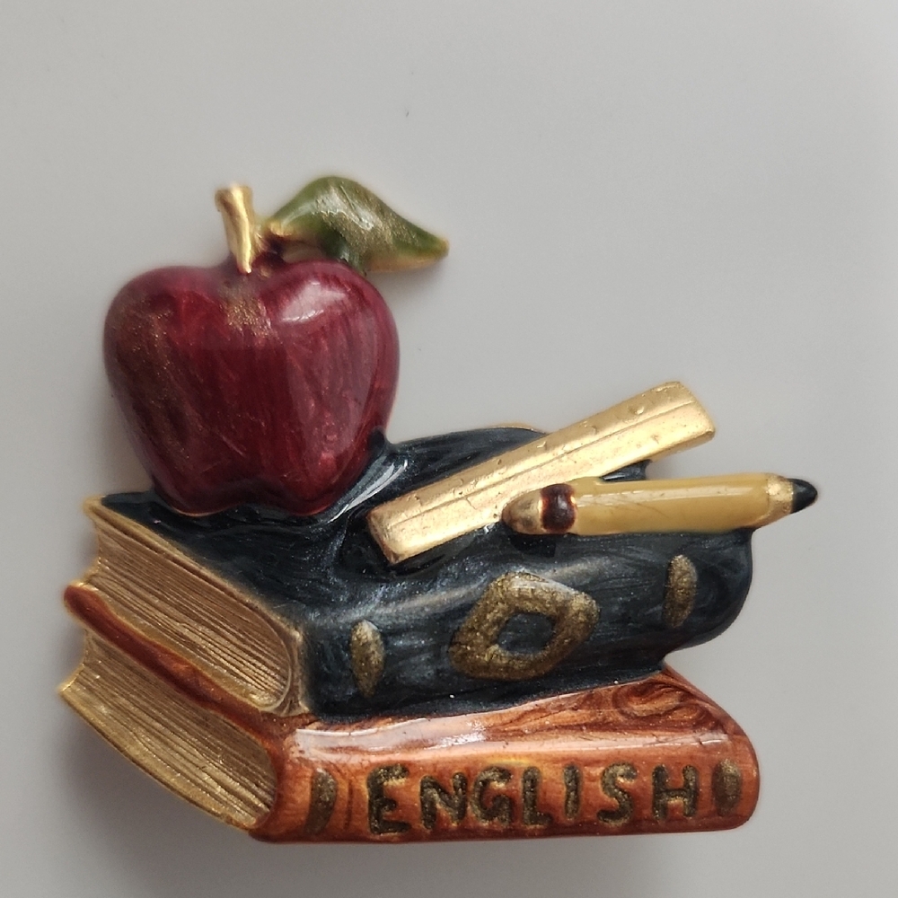 Apple‎ and Books Brooch